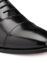 Load image into Gallery viewer, Teakwood Leather Men's Black Oxford/Brogue Shoes