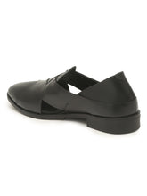 Load image into Gallery viewer, Teakwood Men Genuine Leather Peshwar Sandal