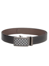 Load image into Gallery viewer, Teakwood Men Black Leather Reversible Belt