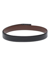 Load image into Gallery viewer, Men Black Textured Genuine Leather Reversible Belt