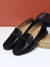Load image into Gallery viewer, Men Texture Genuine Leather Black Loafers