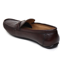 Load image into Gallery viewer, Men Texture Genuine Leather Brown Loafers
