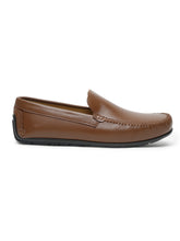 Load image into Gallery viewer, Men Tan Solid Genuine Leather Loafers