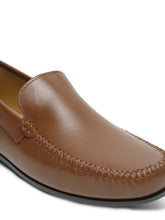 Load image into Gallery viewer, Men Tan Solid Genuine Leather Loafers