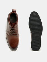 Load image into Gallery viewer, Men Brown Solid Leather Round Toe Mid Top Flat Boots