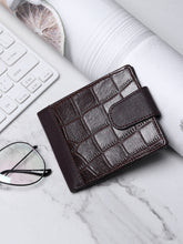 Load image into Gallery viewer, Teakwood Genuine Leathers Men Antique Brown Snap Closure Wallet