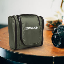 Load image into Gallery viewer, Teakwood Leathers Unisex Olive Green Solid Toiletry Kit