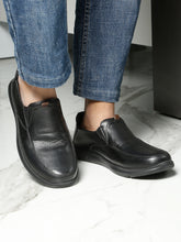 Load image into Gallery viewer, Men  Formal Lace-Up Leather Shoes
