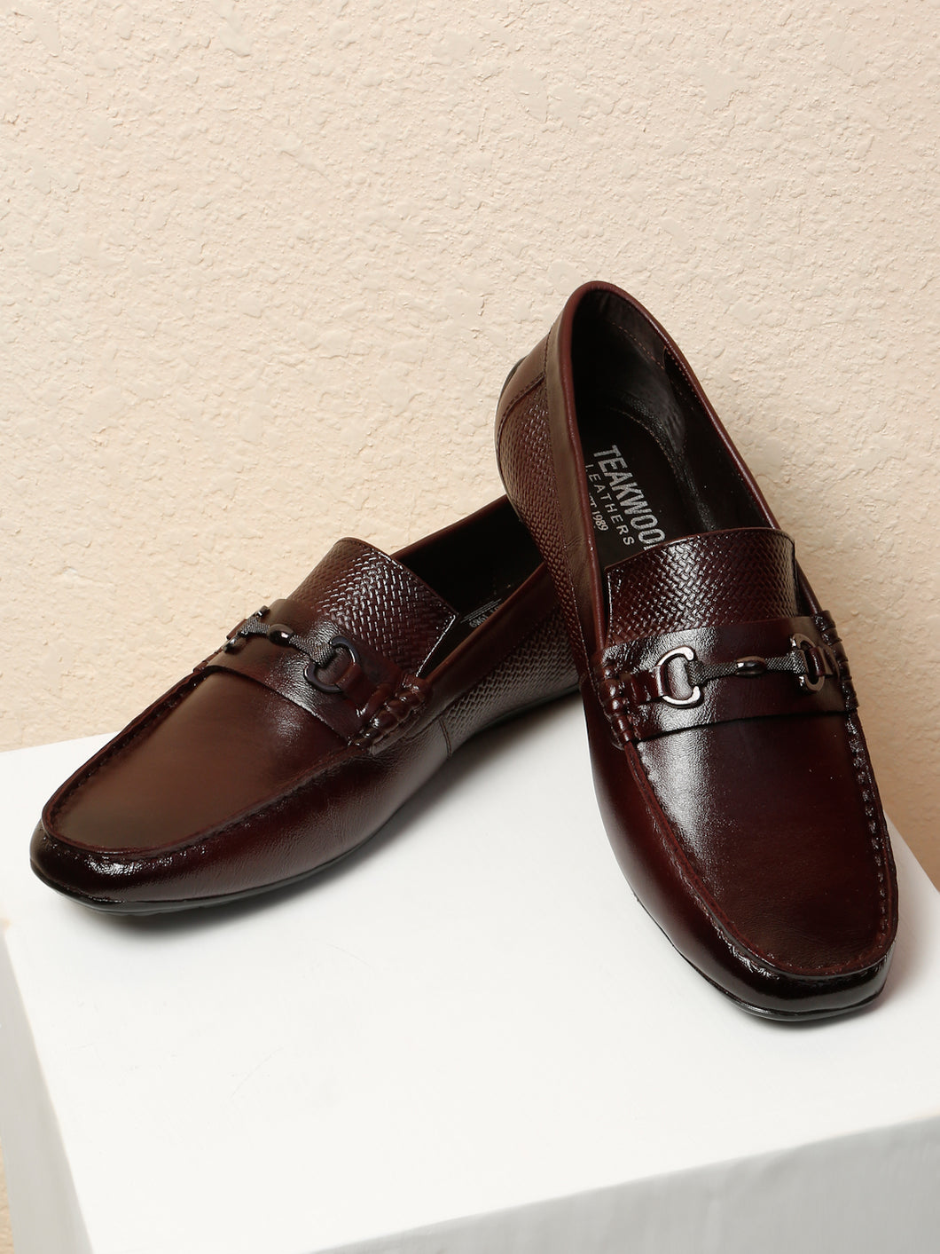 Men's Brown Textured Leather Loafers