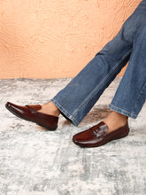 Load image into Gallery viewer, Men&#39;s Classic Leather Loafers
