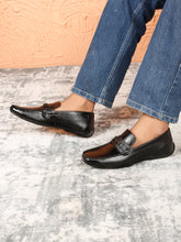 Load image into Gallery viewer, Men&#39;s Leather Horsebit Loafers
