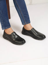 Load image into Gallery viewer, Men’s Black Leather Loafers
