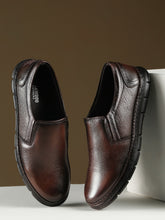 Load image into Gallery viewer, Men’s Tan Leather Loafer shoes
