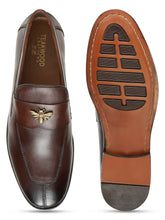 Load image into Gallery viewer, Men’s Leather Loafers with Embellished Bee Detail
