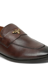 Load image into Gallery viewer, Men’s Leather Loafers with Embellished Bee Detail
