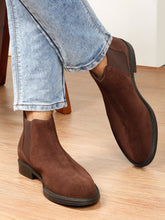 Load image into Gallery viewer, Men's Suede Leather Chelsea Boots
