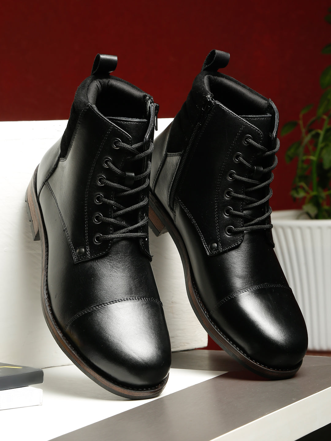 Classic Leather Lace-Up Boots – Teakwood Leathers