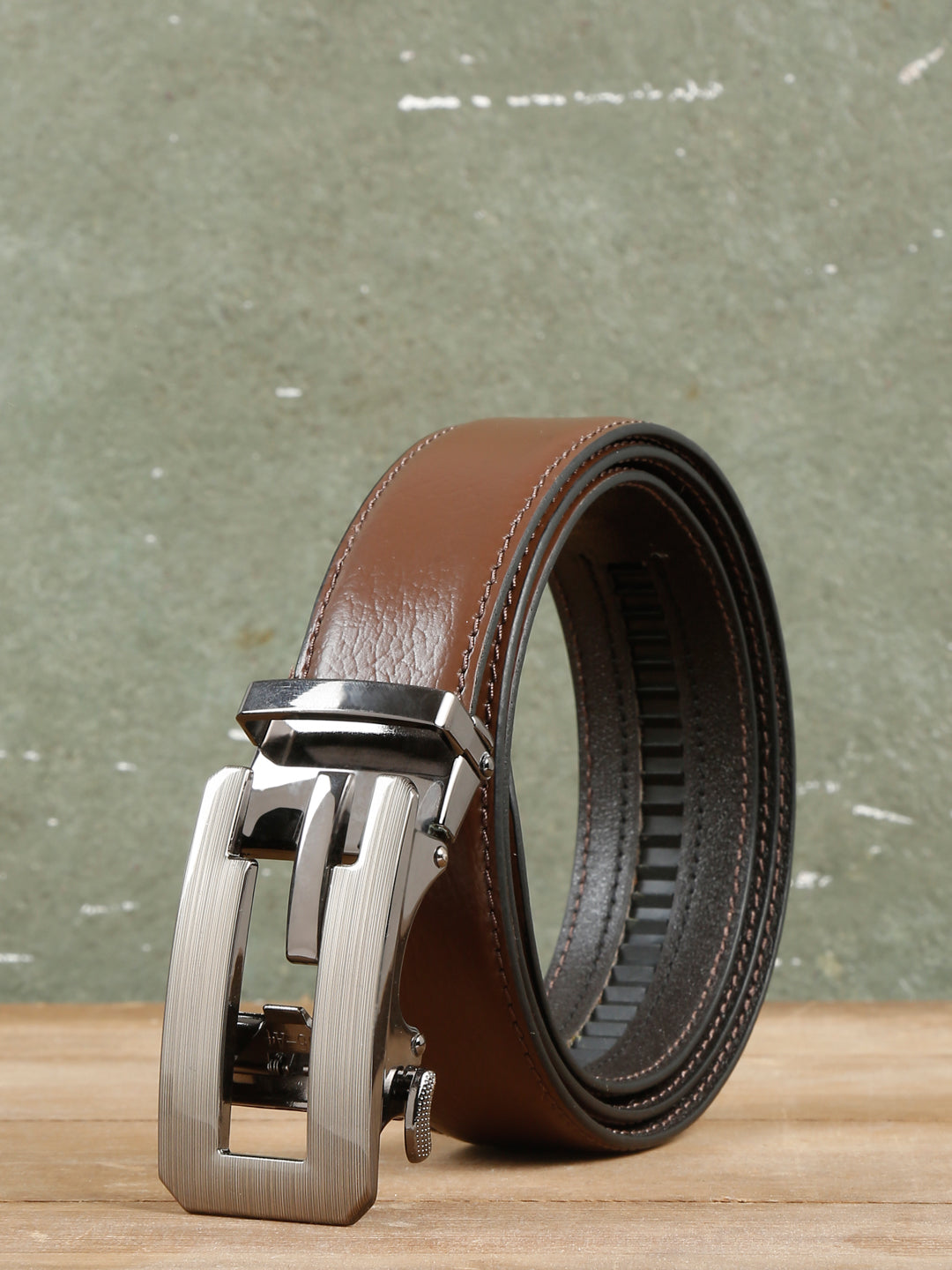 Labnoft Men's Auto Lock Belt - No Holes, Sliding Adjustable PU Leather Belt (Fits Waist 28-44) - View #3