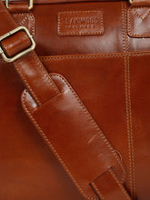 Load image into Gallery viewer, Unisex Tan Solid Leather Bag
