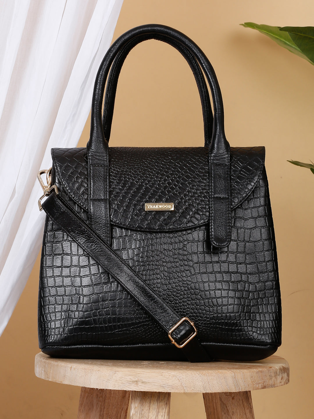 Structured leather handbags sales