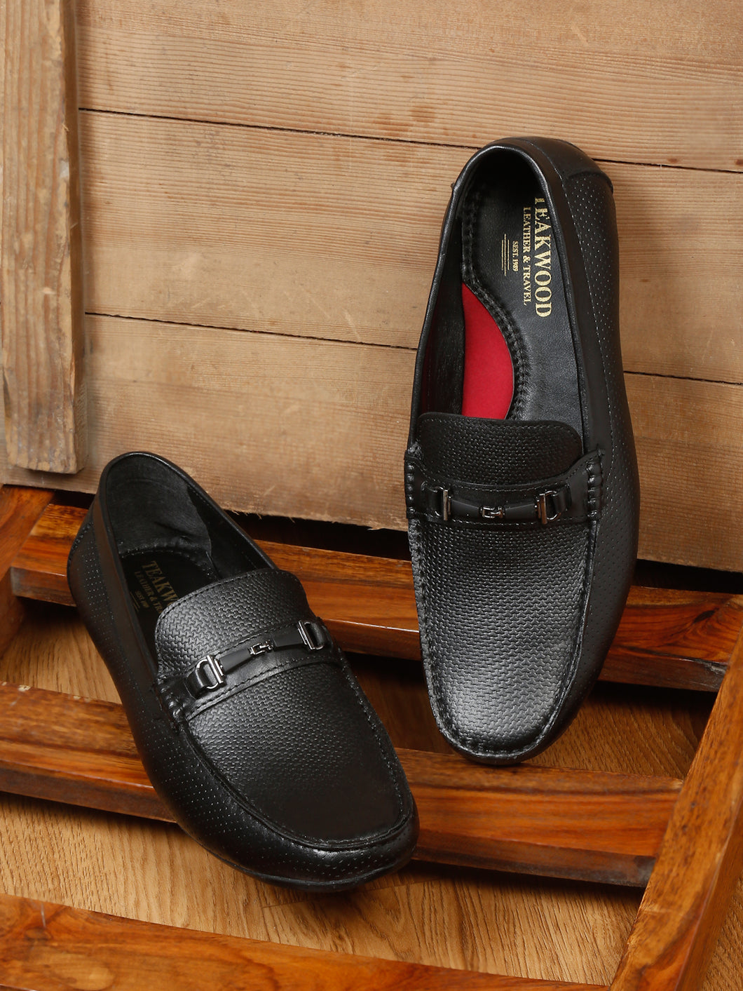 Men Black Textured Leather Loafer With Buckle Details