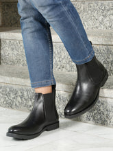 Load image into Gallery viewer, Men's Classic Leather Chelsea Boots
