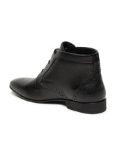 Load image into Gallery viewer, Men's Black Leather Lace-up Chukka Boots
