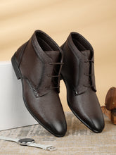 Load image into Gallery viewer, Men&#39;s Brown Leather Lace-up Chukka Boots
