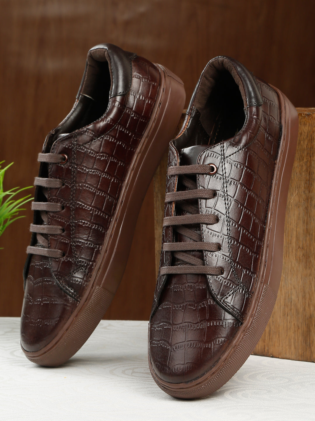 Men's Stylish Brown Lace-Up Sneakers Teakwood Leathers