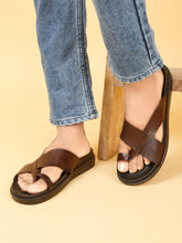 Load image into Gallery viewer, Men&#39;s Brown Leather Toe Loop Sandals
