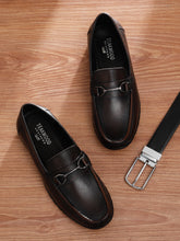 Load image into Gallery viewer, Men's Brown Solid Leather 360 Loafers
