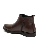 Load image into Gallery viewer, Men&#39;s Brown Solid Leather Chelsea boots
