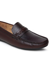 Load image into Gallery viewer, MEN SOLID ROUND-TOE BROWN LOAFER
