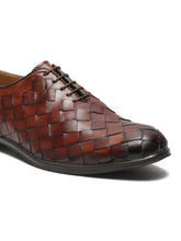 Load image into Gallery viewer, Men Brown Leather Wave Oxford
