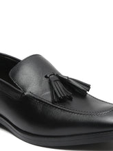 Load image into Gallery viewer, Teakwood Men Leather Black Tassel Loafers
