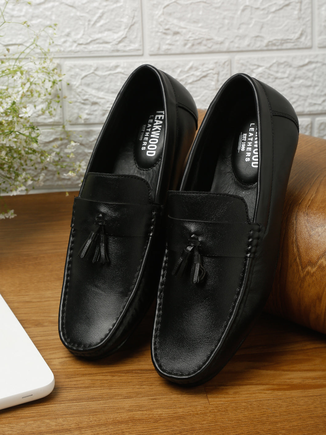 Men Black Solid Leather Formal Tasselled Loafers