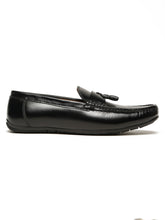 Load image into Gallery viewer, Men Black Solid Leather Formal Tasselled Loafers
