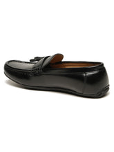 Load image into Gallery viewer, Men Black Solid Leather Formal Tasselled Loafers
