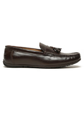Load image into Gallery viewer, Men Brown Solid Leather Formal Tasselled Loafers
