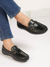 Load image into Gallery viewer, Men Black Solid Leather Formal Loafers
