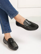 Load image into Gallery viewer, Men Black Solid Genuine Leather Formal Loafers
