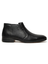 Load image into Gallery viewer, Men's Black Solid Leather Slip-on Boots
