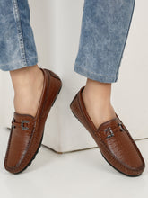Load image into Gallery viewer, Men&#39;s Brown Texture Leather Flexi 360 Loafers
