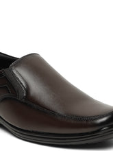 Load image into Gallery viewer, Men&#39;s Brown Solid Leather Moccasins
