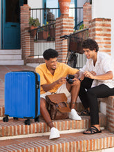 Load image into Gallery viewer, Unisex Textured Hard Sided Cabin Size Trolley Bag
