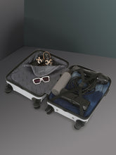 Load image into Gallery viewer, Uno 360-Degree Rotation Hard-Sided Cabin-Sized Trolley Bag 32.2L
