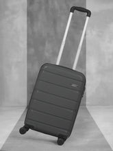 Load image into Gallery viewer, Uno 360-Degree Rotation Hard-Sided Cabin-Sized Trolley Bag 32.2L
