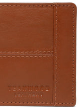 Load image into Gallery viewer, Men’s Dual-Texture Paneling Bifold Leather Wallet
