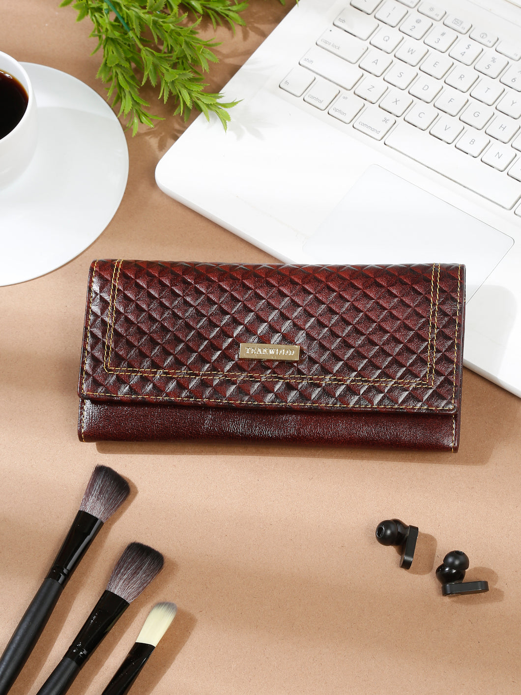 Women Brown 3D Leather Wallet