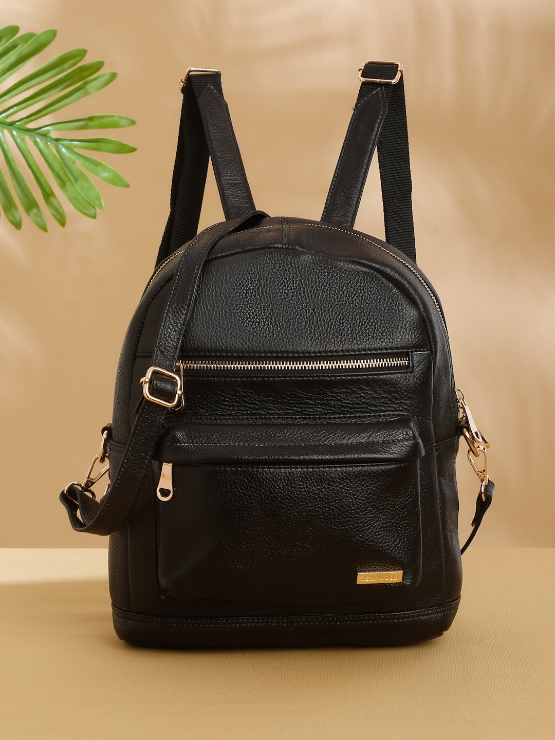 Women Black Texture Leather Backpack – Teakwood Leathers